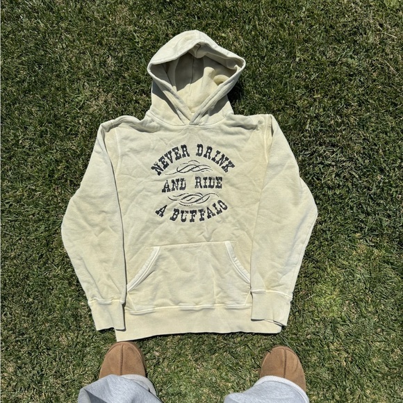 Yellowstone x Lucky Brand Graphic Hoodie NWOT - Picture 1 of 3